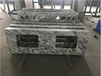 Dessus de meuble-lavabo de salle de bain en marbre blanc Arabescato