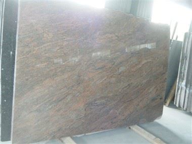 Granit multicolore rouge