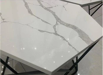 Comptoirs en quartz Calacatta blanc
